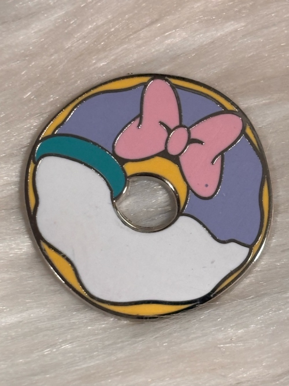 Daisy Duck - Character Donut - Mystery Disney Pin